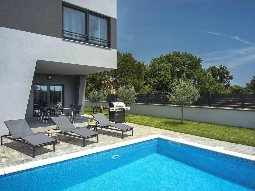 Villa Tika Comfortable Holiday Residence Pula