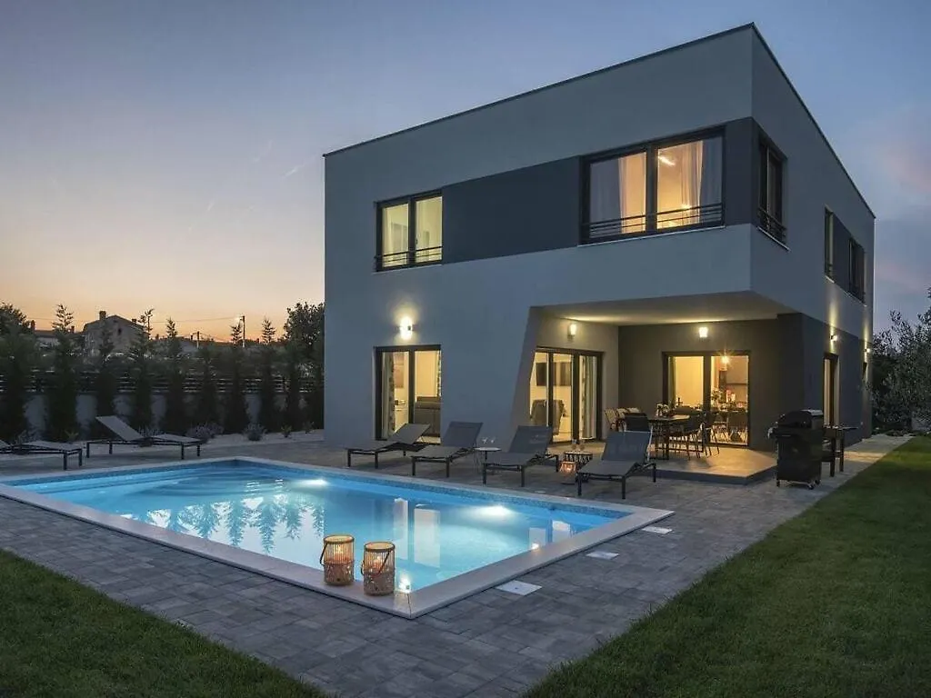 Villa Tika Comfortable Holiday Residence Pula Croatia
