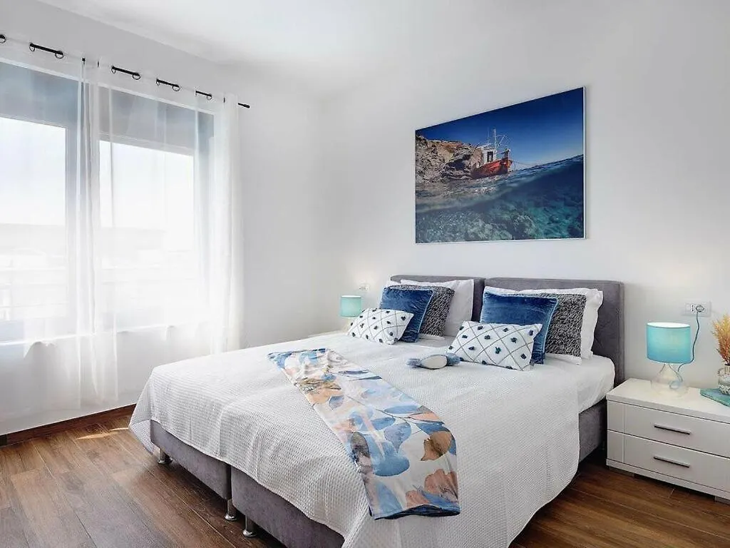 Villa Tika Comfortable Holiday Residence Pula