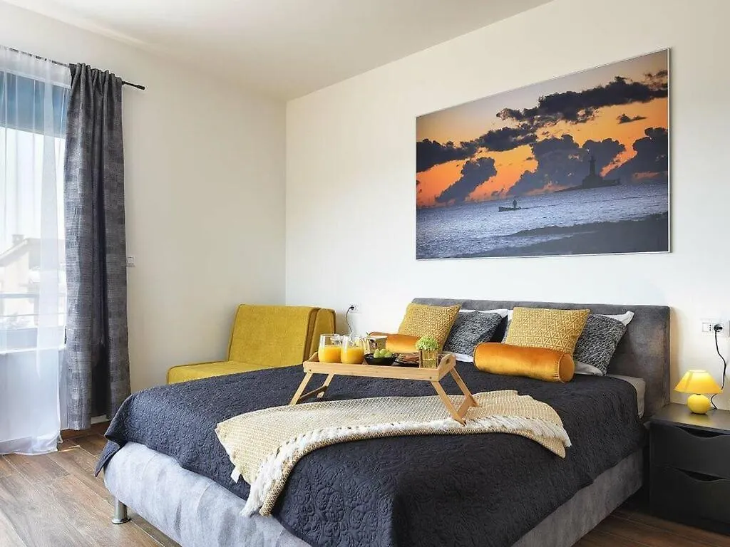 Villa Tika Comfortable Holiday Residence Pula